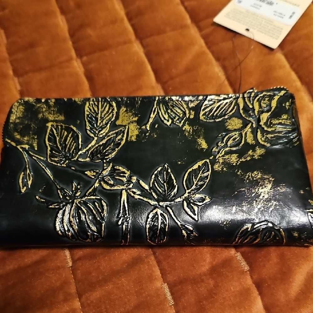 Patricia Nash Black and Gold Embossed Leather Clutch - Picture 2 of 7